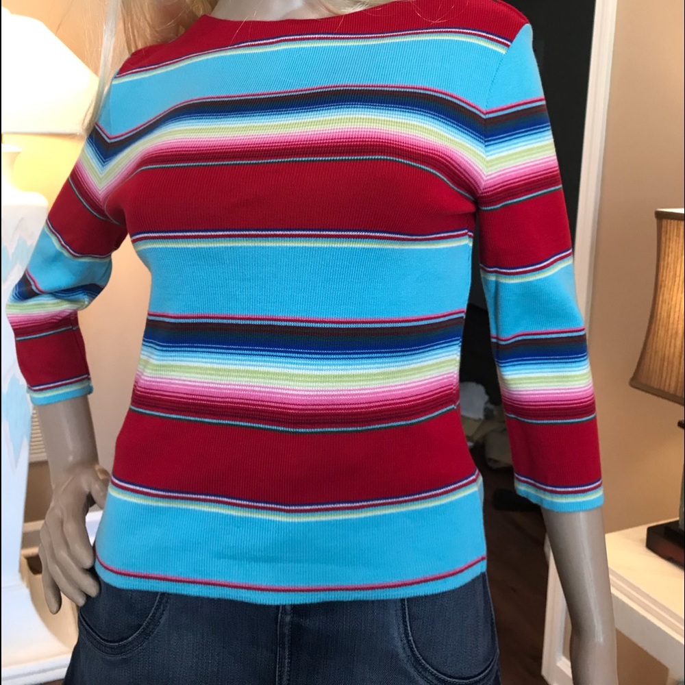ADORABLE KOOKAI UNIQUE TOP IN MINT CONDITION